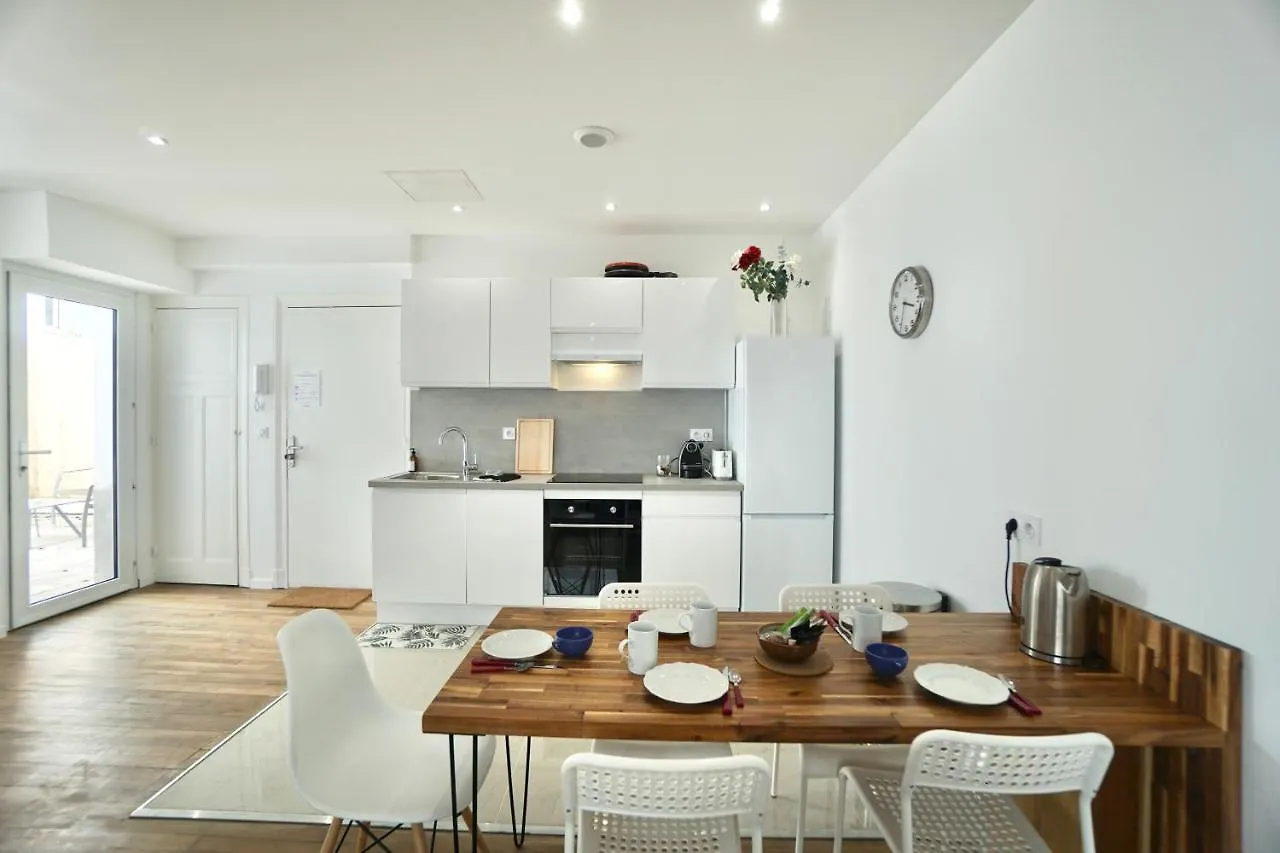 Apartmán Le Citadin *2Min Gare*Centre Ville* Terrasse* Lorient